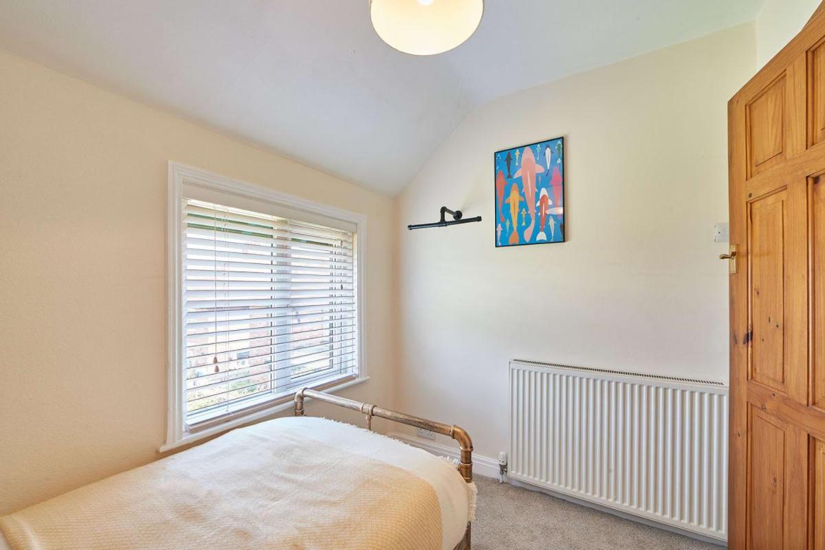 Blue Sky 3 Bedroom Cottage Whitby Extérieur photo